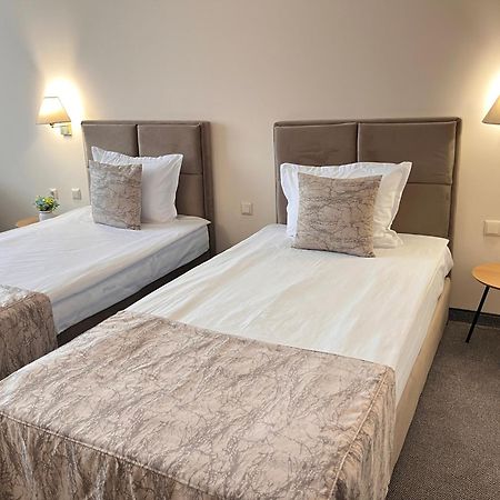 Hotel Orbita Варна Экстерьер фото