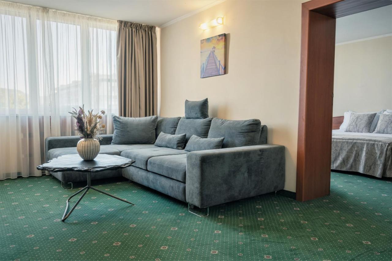 Hotel Orbita Варна Экстерьер фото