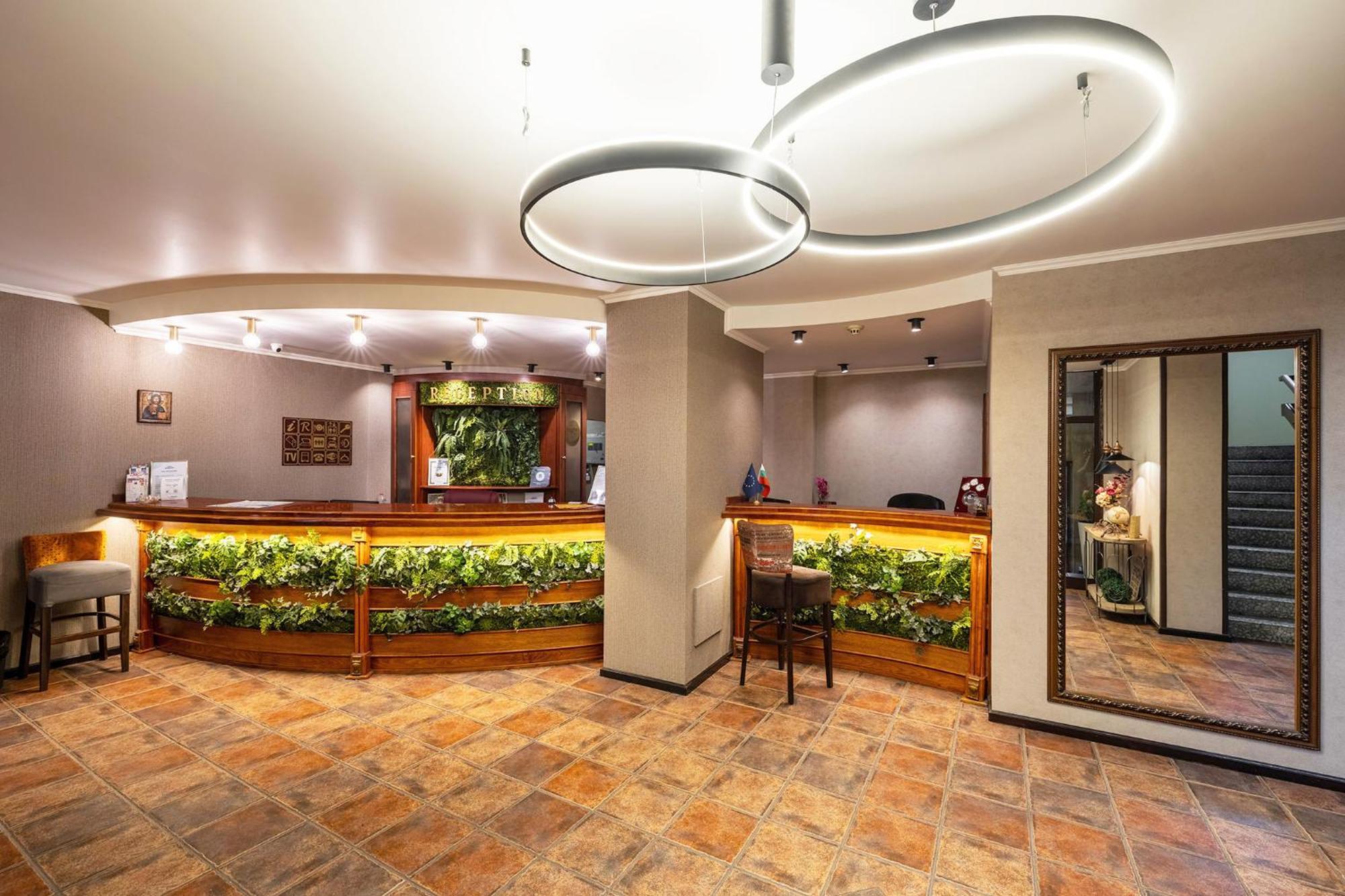 Hotel Orbita Варна Экстерьер фото