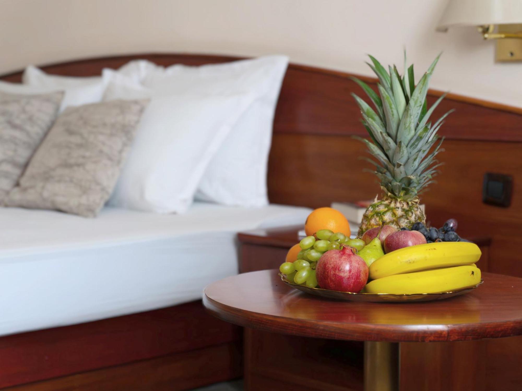 Hotel Orbita Варна Экстерьер фото