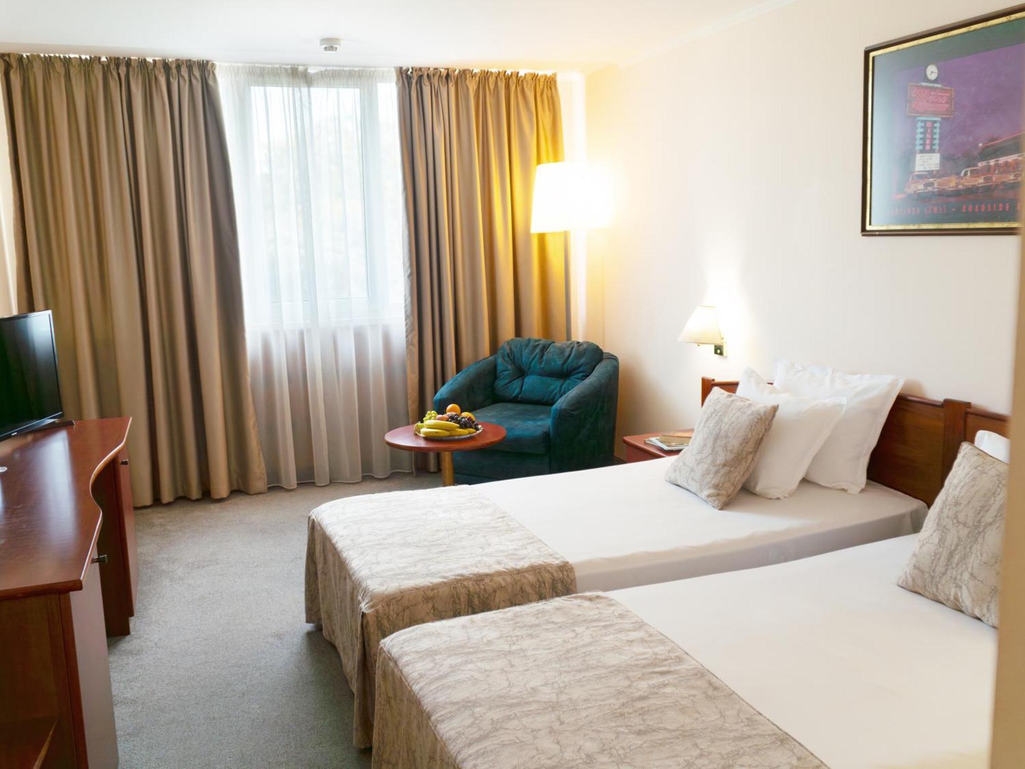 Hotel Orbita Варна Экстерьер фото
