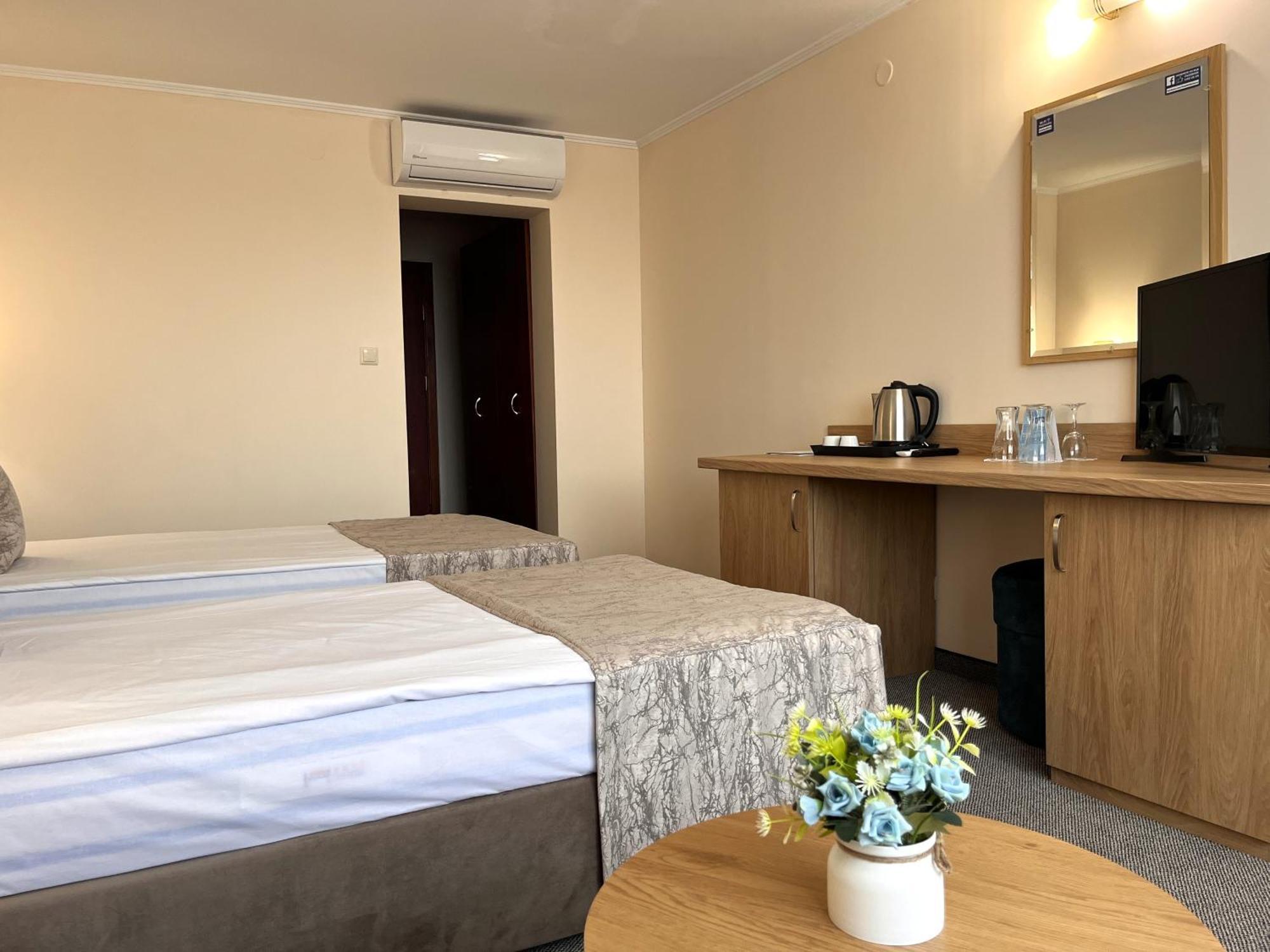Hotel Orbita Варна Экстерьер фото